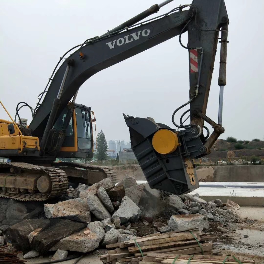 Heavy Equipment With Bucket - 철거 굴삭기 크러셔 버킷 유압 콘크리트