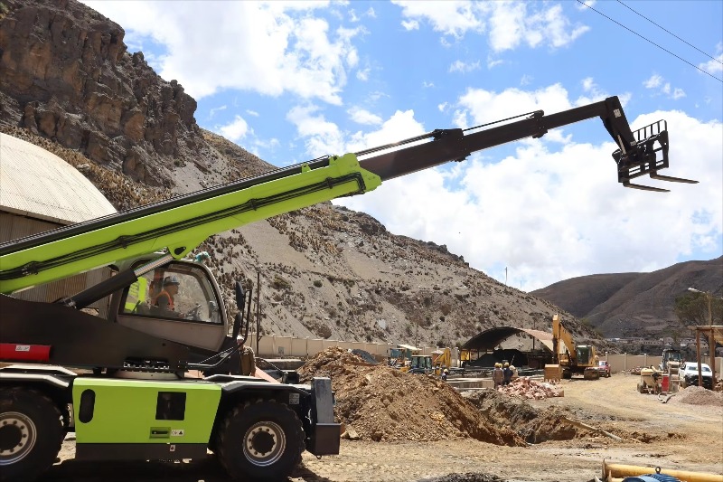 Telescopic Handler Boom - 중국 유명 브랜드 고품질 4500kg 텔레핸들러